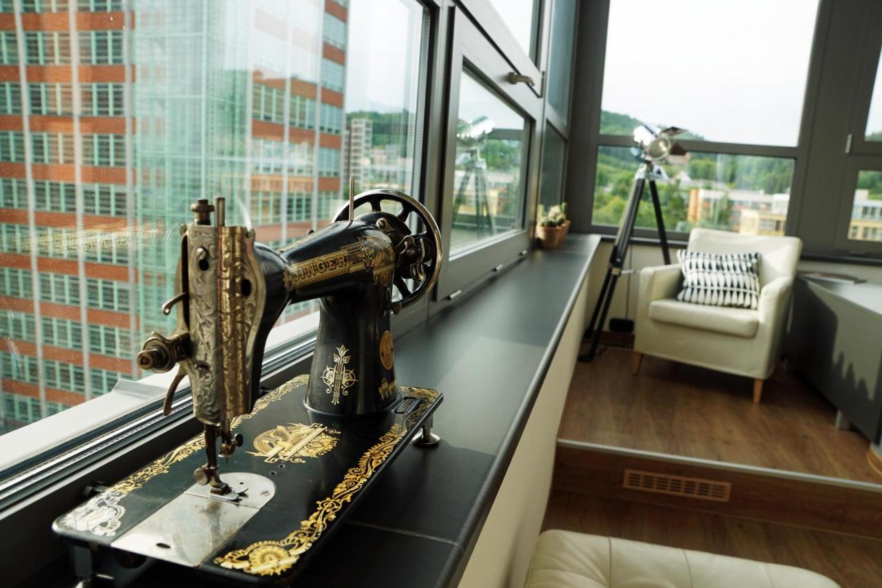 View Skyscraper Bata - Loft Xl Apartman Zlín Kültér fotó