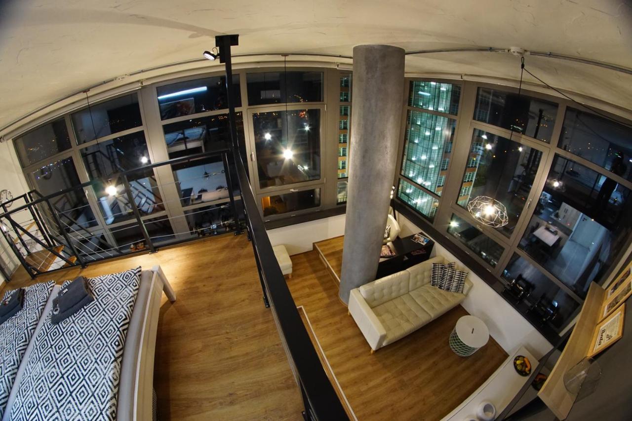View Skyscraper Bata - Loft Xl Apartman Zlín Kültér fotó