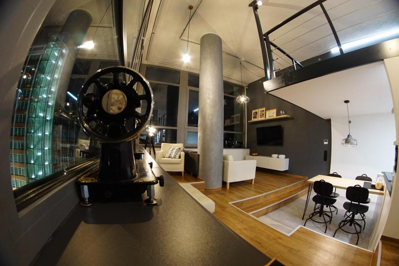 View Skyscraper Bata - Loft Xl Apartman Zlín Kültér fotó