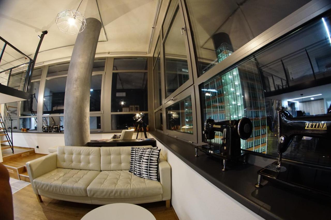 View Skyscraper Bata - Loft Xl Apartman Zlín Kültér fotó