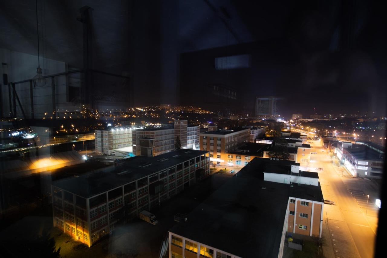 View Skyscraper Bata - Loft Xl Apartman Zlín Kültér fotó